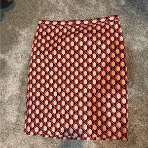 Perfect fall skirt!! Pair with boots or heals.